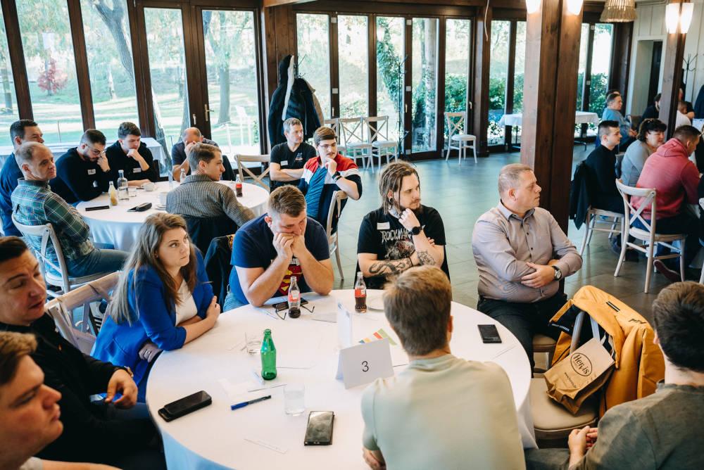 elszöv_csapatépítés