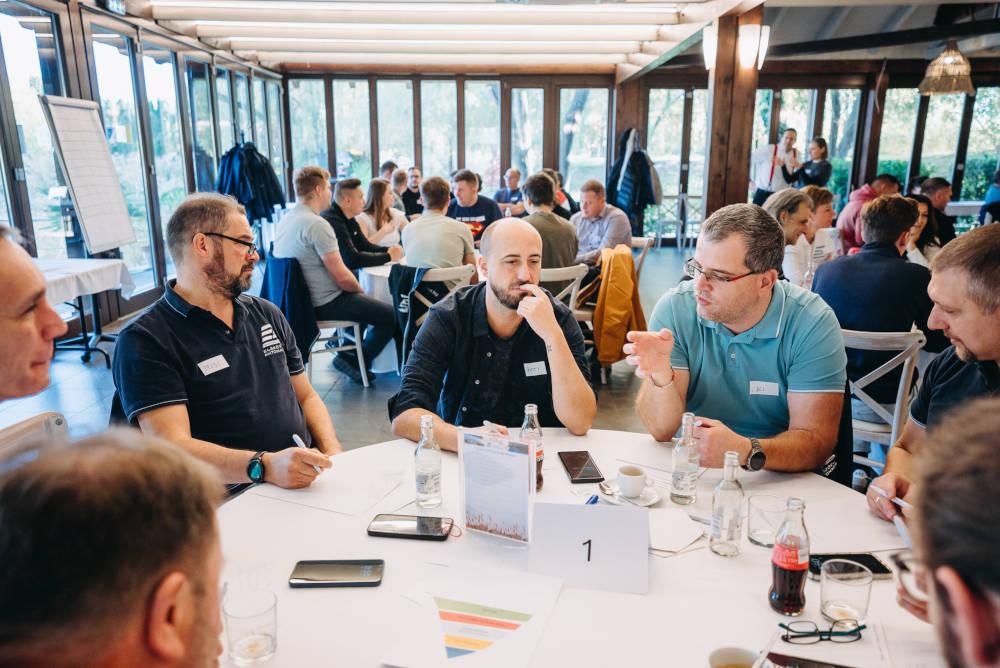 elszöv_csapatépítés